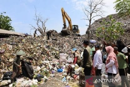 Pemkot Pekalongan ingatkan potensi bahaya bencana sampah ...