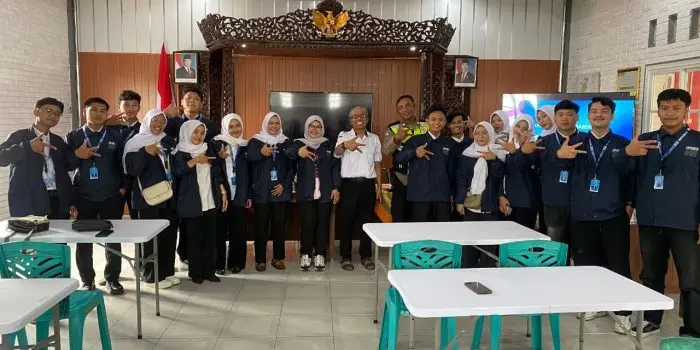 Mahasiswa KKN UPGRIS 2026 Resmi Diterjunkan di Kabupaten Semarang dan Disambut Hangat di Desa Kalisidi Mahasiswa KKN UPGRIS 2026 Resmi Diterjunkan di Kabupaten Semarang dan Disambut Hangat di Desa Kalisidi