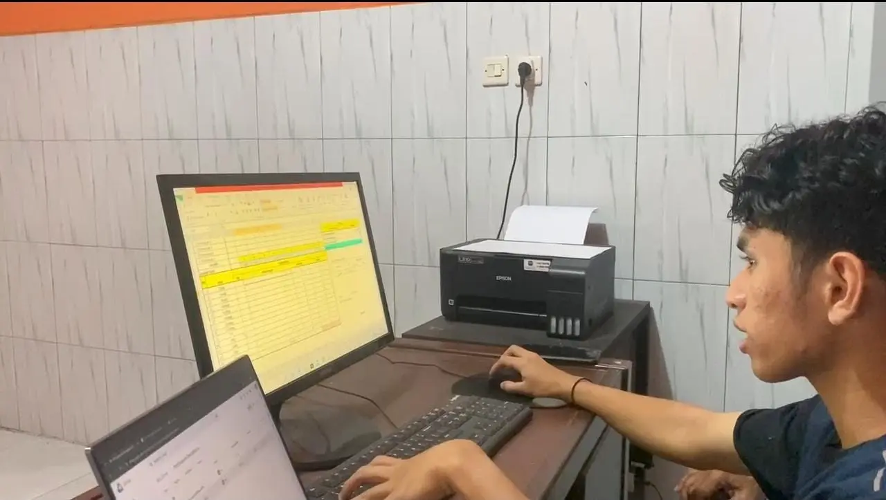 Mahasiswa KKN-T UNDIP Dampingi Bendahara MTA (Majelis Tafsir Al-Quran) Cabang 2 Desa Teras dalam Pembukuan Berbasis Excel Terintegrasi