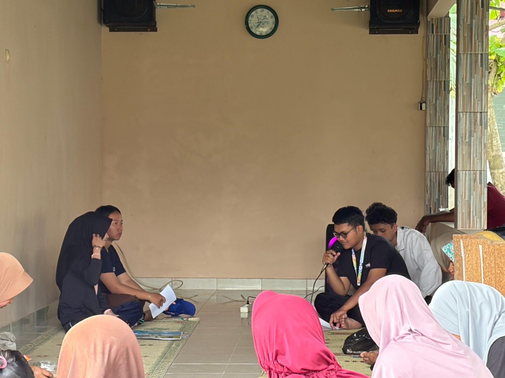 Mahasiswa KKN UNDIP Kampanyekan Hari Pilah dan Jual Sampah serta Sosialisasi Tas Siap Siaga Bencana di Desa Ngandong Mahasiswa KKN UNDIP Kampanyekan Hari Pilah dan Jual Sampah serta Sosialisasi Tas Siap Siaga Bencana di Desa Ngandong