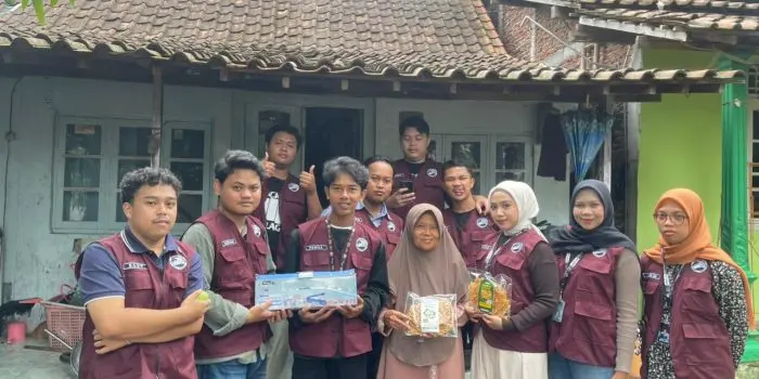 Sentuhan Baru Mahasiswa KKN UPGRIS Kelompok 39, Produk UMKM Bu Ngatemi Tampil Lebih Menarik Sentuhan Baru Mahasiswa KKN UPGRIS Kelompok 39, Produk UMKM Bu Ngatemi Tampil Lebih Menarik