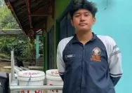 Pemasangan Lampu Tenaga Surya di Area Bank Sampah