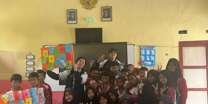 Mahasiswa KKN UNDIP Tim 119 Kenalkan Keberagaman Global kepada Siswa Sekolah Dasar IMG-20260131-WA0017-1