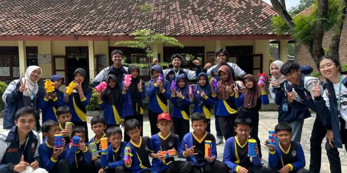 Mahasiswa KKN Undip Tim 119 Mengajar Anak Sekolah Dasar mengenai Edukasi Menabung dan Pengelolaan Uang Saku Anak Sekolah Dasar IMG-20260209-WA0055