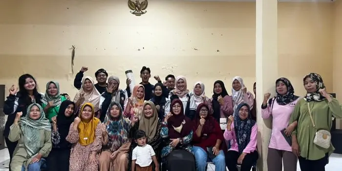 Mahasiswa KKN-R 64 Universitas Diponegoro Dorong Pengelolaan Sampah Organik melalui Penerapan Biopori di Desa Wringingintung WhatsApp-Image-2026-02-05-at-23.26.38