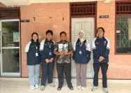 Mahasiswa KKN UNDIP Tim KKN 114 Melaksanakan Program Upaya Optimalisasi Ketahanan Pangan Melalui Program Green House dengan Sistem Rainwater Harvesting dan Tanaman Hidroponik di Desa Sumberejo I