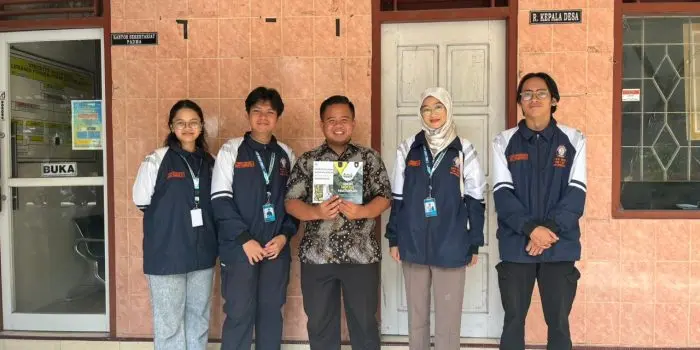 Mahasiswa KKN UNDIP Tim KKN 114 Melaksanakan Program Upaya Optimalisasi Ketahanan Pangan Melalui Program Green House dengan Sistem Rainwater Harvesting dan Tanaman Hidroponik di Desa Sumberejo I Mahasiswa KKN UNDIP Tim KKN 114 Melaksanakan Program Upaya Optimalisasi Ketahanan Pangan Melalui Program Green House dengan Sistem Rainwater Harvesting dan Tanaman Hidroponik di Desa Sumberejo I