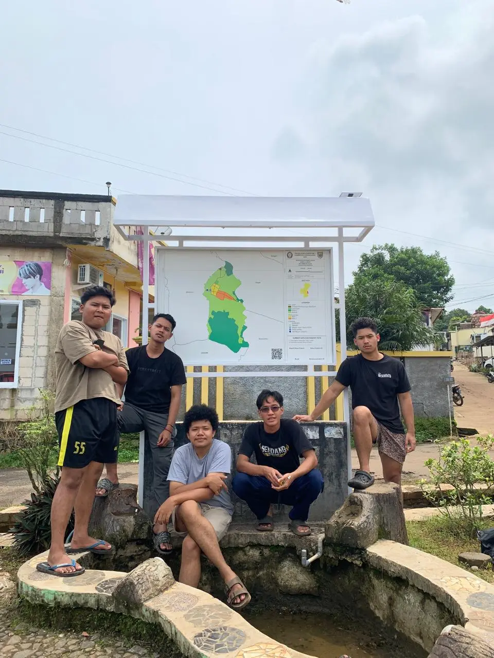 Dari Taman Terbengkalai Jadi Ruang Publik Edukatif: Cerita Revitalisasi Taman Desa Cluwuk Dari Taman Terbengkalai Jadi Ruang Publik Edukatif: Cerita Revitalisasi Taman Desa Cluwuk