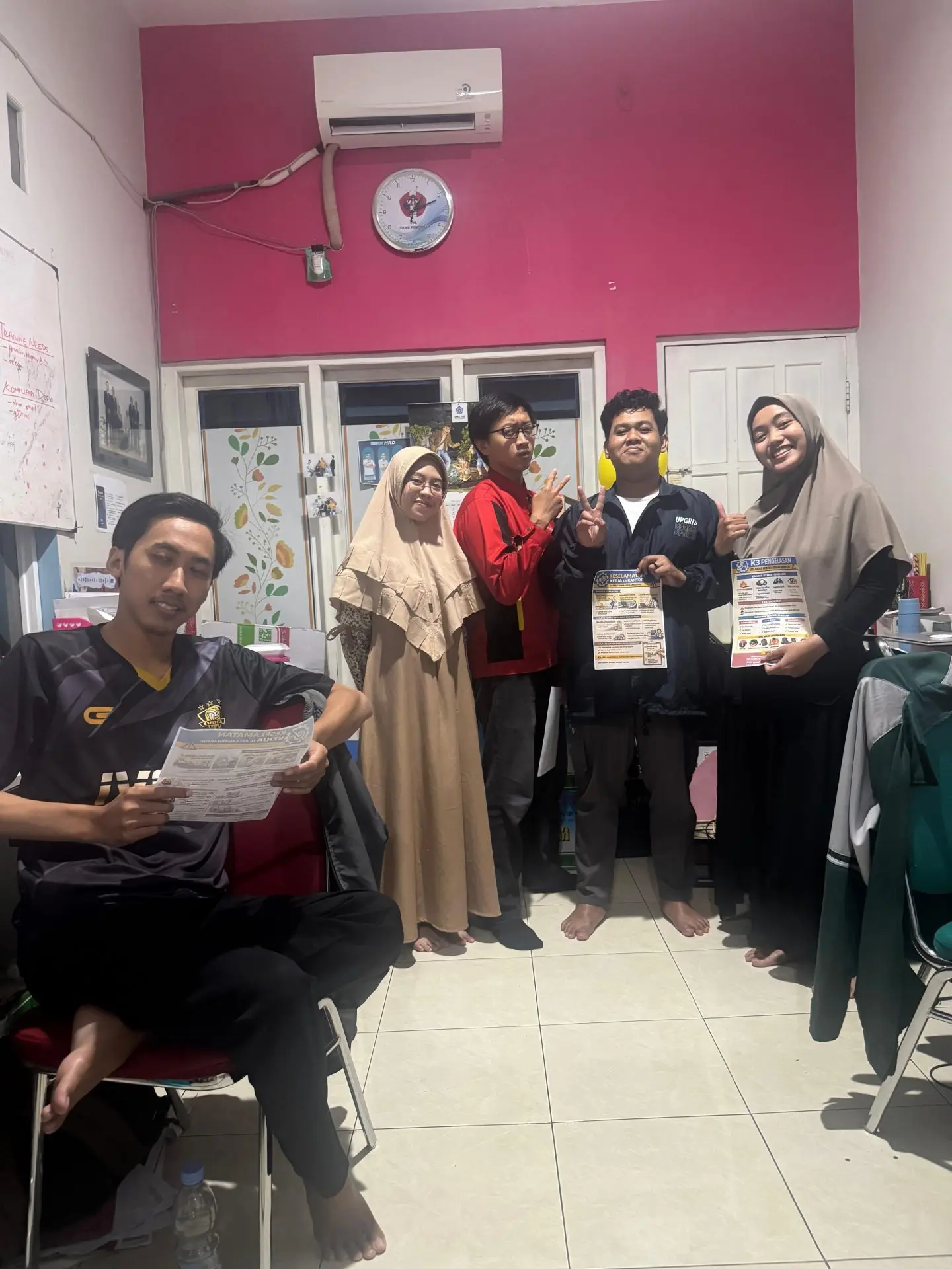 Mahasiswa KKN UPGRIS Sosialisasikan K3 Area Kantor kepada Karyawan PT. Wadja Karya Dunia Pati