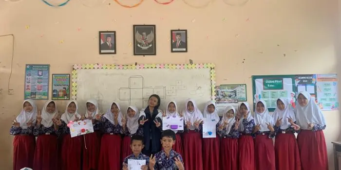 Matematika Tak Selalu Angka, Mahasiswa KKN UNDIP Hadirkan Matematika Lewat Prakarya: Belajar Bangun Ruang Jadi Lebih Mudah