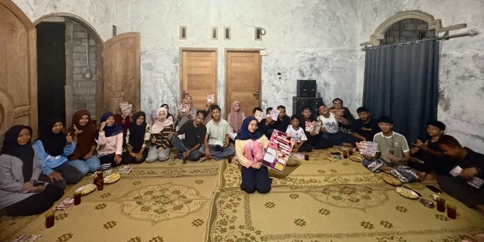 Cegah Judi Online, Mahasiswa KKN UNDIP Berikan Edukasi Manajemen Keuangan Sederhana kepada Pemuda Karang Taruna di Desa Kerjo Kidul IMG_3360.heic