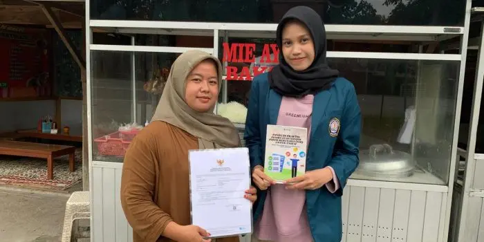 Dorong Legalitas Usaha, Mahasiswa KKN UNDIP Bantu UMKM Desa Kacangan Peroleh NIB Melalui OSS nib