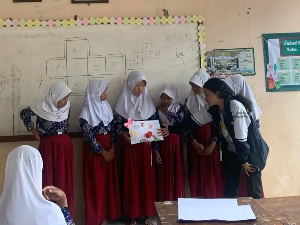 Matematika Tak Selalu Angka, Mahasiswa KKN UNDIP Hadirkan Matematika Lewat Prakarya: Belajar Bangun Ruang Jadi Lebih Mudah