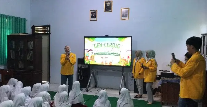 Wujudkan Generasi Cerdas Digital Sejak Dini, Mahasiswa KKN UNTIDAR Gelar Sosialisasi Literasi Digital di SDN 1 Pandean Wujudkan Generasi Cerdas Digital Sejak Dini, Mahasiswa KKN UNTIDAR Gelar Sosialisasi Literasi Digital di SDN 1 Pandean
