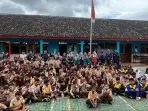 Edukasi Lingkungan Sejak Dini, KKN UPGRIS Hadirkan Bank Sampah di SD Negeri Gedanganak 2