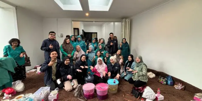 Mahasiswa KKN UPGRIS Mengikuti Pelatihan Bio Wash Promic sebagai Solusi Pengolahan Limbah Rumah Tangga dan dan Juspro Promic bagi Kesehatan Mahasiswa KKN UPGRIS Mengikuti Pelatihan Bio Wash Promic sebagai Solusi Pengolahan Limbah Rumah Tangga dan dan Juspro Promic bagi Kesehatan
