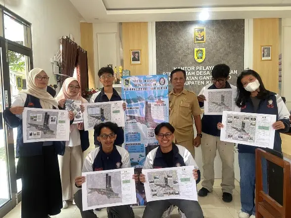 Peran Mahasiswa KKN Undip dalam Penguatan Basis Data Desa melalui Pendataan Kependudukan dan Inventarisasi Aset di Desa Kragilan