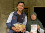 Edukasi dan Pendampingan Digitalisasi UMKM, Mahasiswa KKN UNDIP Dorong Pemasaran Digital di Desa Kerjo Kidul