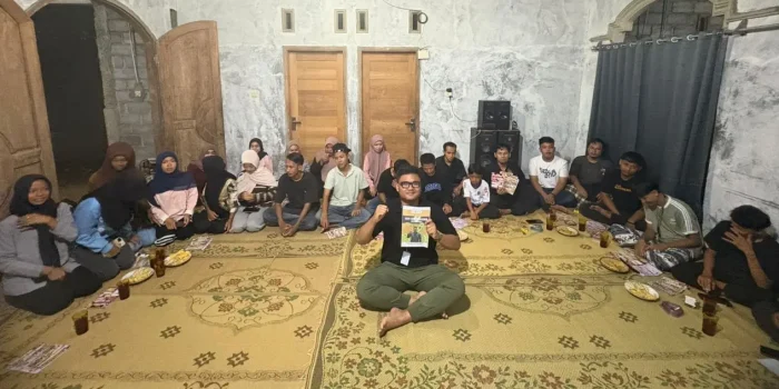 Ajak Remaja Hadapi Tantangan Mengelola Keuangan, Mahasiswa KKN UNDIP Edukasi Smart Money di Desa Kerjo Kidul Ajak Remaja Hadapi Tantangan Mengelola Keuangan, Mahasiswa KKN UNDIP Edukasi Smart Money di Desa Kerjo Kidul