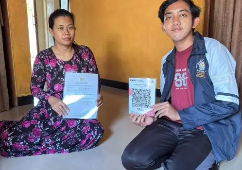 Mahasiswa KKN UNDIP Dampingi UMKM Ikan Asap dalam Pembuatan NIB dan QRIS di Desa Ketitang Lor