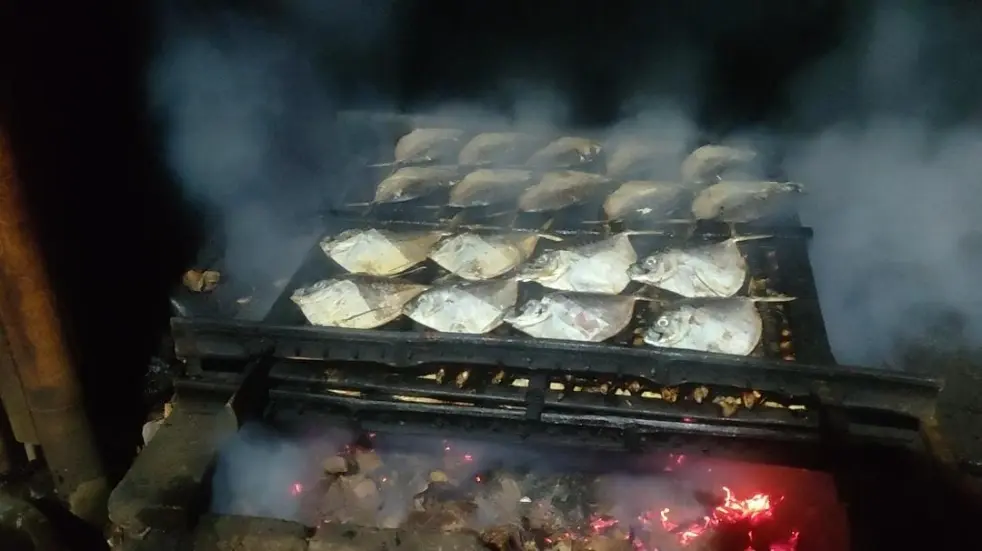 Mahasiswa KKN UNDIP Dampingi UMKM Ikan Asap dalam Pembuatan NIB dan QRIS di Desa Ketitang Lor