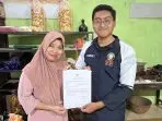 Berdayakan UMKM Desa Kenconorejo, Mahasiswa KKN UNDIP Dampingi Pembuatan NIB dan Sertifikat Halal