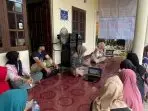 Dari Sampah Jadi Rupiah, Mahasiswa KKN UNDIP Dorong UMKM Desa Jabung Produksi Eco Paving Block Ramah Lingkungan
