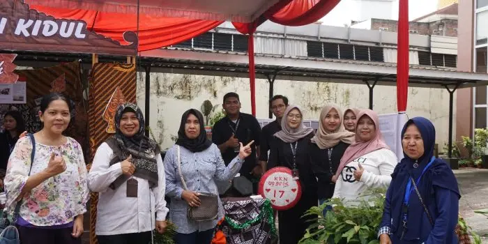 Mahasiswa KKN UPGRIS MENGABDI Perkuat Pemberdayaan Warga Pedurungan Lewat Expo “Jembatan Antar Generasi untuk Membangun Negeri”