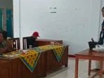 Mahasiswa KKN Undip Laksanakan Sosialisasi dan Praktik Pembuatan Kompos untuk Tanaman Kopi di Desa Gumawang