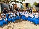 Tanamkan Peduli Lingkungan Sejak Dini, Mahasiswa KKN UNDIP Edukasi Pengelolaan Sampah di TK PGRI Ketitang Lor