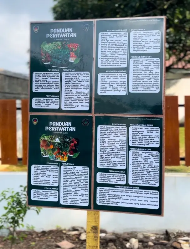 Mahasiswa KKN UPGRIS MENGABDI Lakukan Aksi Tanam, Edukasi SOP Penanaman serta Perawatan Buah dan Sayur di Taman Toga