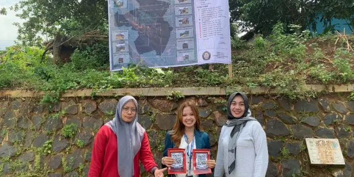 Mahasiswa KKN UNDIP Dorong Digitalisasi UMKM Desa Jolosekti melalui Pengembangan WebGIS Berbasis Spasial Mahasiswa KKN UNDIP Dorong Digitalisasi UMKM Desa Jolosekti melalui Pengembangan WebGIS Berbasis Spasial
