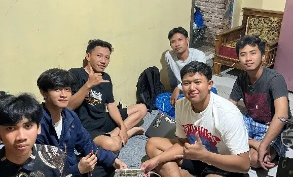 Mahasiswa KKN UNDIP Bantu Peningkatan Keselamatan Listrik Rumah Tangga melalui Edukasi Instalasi Listrik di Desa Ponowareng Mahasiswa KKN UNDIP Bantu Peningkatan Keselamatan Listrik Rumah Tangga melalui Edukasi Instalasi Listrik di Desa Ponowareng