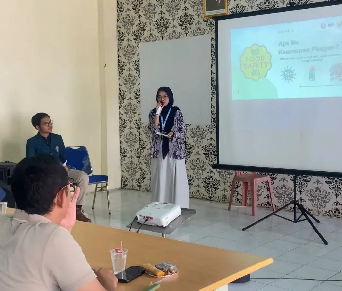 Cegah Risiko Residu Pestisida, Mahasiswi KKN UNDIP Edukasi Warga Desa Ponowareng mengenai Pengolahan Pangan Aman Cegah Risiko Residu Pestisida, Mahasiswi KKN UNDIP Edukasi Warga Desa Ponowareng mengenai Pengolahan Pangan Aman