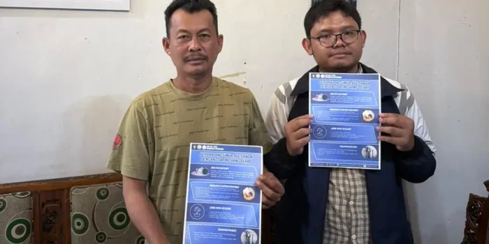 Edukasi Perawatan Alat Tani, Mahasiswa KKN Undip Tim 68 Desa Jolosekti Sosialisasikan Teknik Pelapisan Anti Karat (Coating)