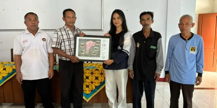 Mahasiswa UNDIP Susun Peta Lokasi Potensial TPS3R Desa Gumawang untuk Dukung Pengelolaan Sampah Berkelanjutan Mahasiswa UNDIP Susun Peta Lokasi Potensial TPS3R Desa Gumawang untuk Dukung Pengelolaan Sampah Berkelanjutan