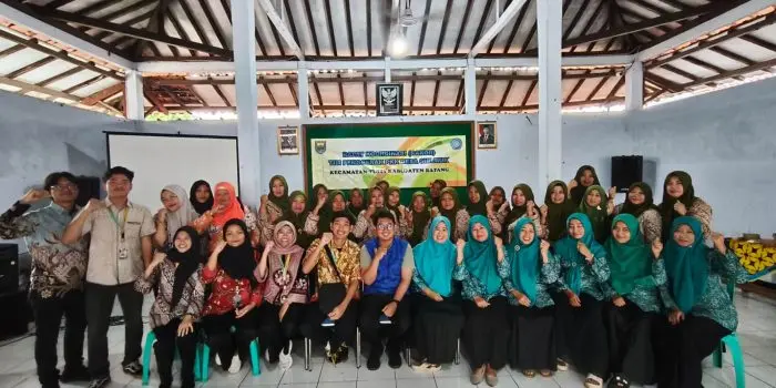 Mahasiswa KKN UNDIP Gelar Edukasi Penguatan Peran Posyandu Berdasarkan Permendagri No. 13 Tahun 2024 di Desa Siberuk Mahasiswa KKN UNDIP Gelar Edukasi Penguatan Peran Posyandu Berdasarkan Permendagri No. 13 Tahun 2024 di Desa Siberuk