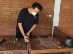 Mahasiswa KKN Universitas Diponegoro Rancang Lemari Pengering Briket Berbasis Kayu untuk Dukung Energi Terbarukan dan Pemberdayaan Masyarakat Desa Katekan