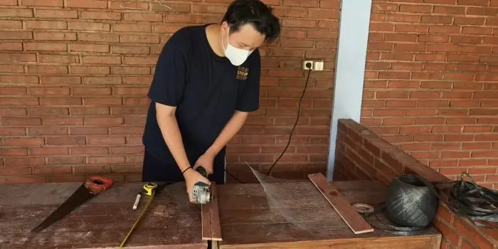Mahasiswa KKN Universitas Diponegoro Rancang Lemari Pengering Briket Berbasis Kayu untuk Dukung Energi Terbarukan dan Pemberdayaan Masyarakat Desa Katekan