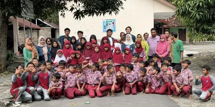 Lewat Edukasi K3, Mahasiswa KKN Undip Tanamkan Siaga Gempa di SDN 02 Katekan Lewat Edukasi K3, Mahasiswa KKN Undip Tanamkan Siaga Gempa di SDN 02 Katekan