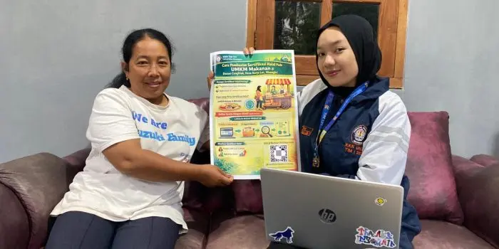 Lewat Edukasi dan Pendampingan, Mahasiswa KKN Undip Dorong Sertifikasi Halal Dua UMKM di Desa Kerjo Lor