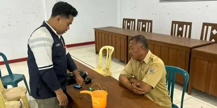 Mahasiswa KKN Undip Kembangkan Alat Penyiraman Otomatis di Desa Gumawang