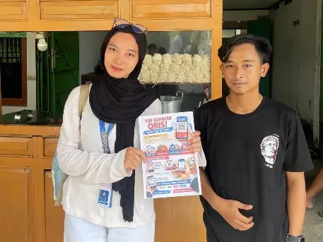 Mahasiswa KKN UNDIP Dorong Digitalisasi UMKM Desa Ceporan melalui Edukasi QRIS, Manajemen Stok, dan Google Maps