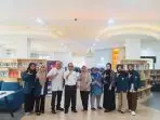 Mahasiswa Magang Ilmu Perpustakaan dan Informasi Undip Bantu Sukseskan Kegiatan Hibah Buku untuk Perpustakaan Administrasi Publik di Kampus Rembang
