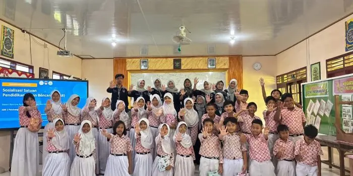 Cegah Dampak Banjir, Mahasiswa Magang UPGRIS Gelar Sosialisasi Satuan Pendidikan Aman Bencana di SDN 1 Patukangan Kendal Cegah Dampak Banjir, Mahasiswa Magang UPGRIS Gelar Sosialisasi Satuan Pendidikan Aman Bencana di SDN 1 Patukangan Kendal