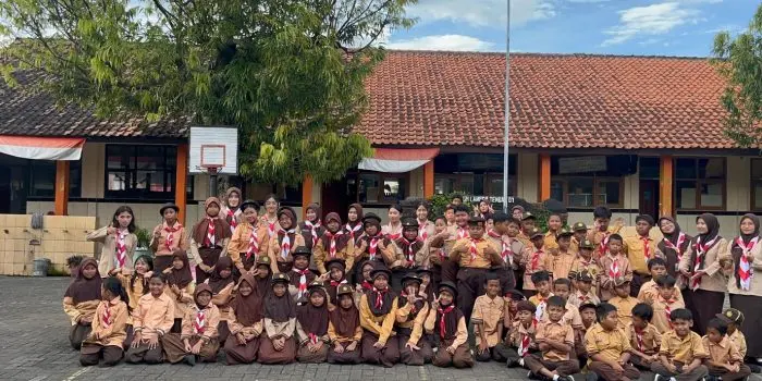 Siaga Banjir Sejak Dini, Siswa SDN Lamper Tengah 01 Semarang Dibekali Simulasi Tanggap Bencana SPAB oleh Mahasiswa Magang Kependidikan UPGRIS Siaga Banjir Sejak Dini, Siswa SDN Lamper Tengah 01 Semarang Dibekali Simulasi Tanggap Bencana SPAB oleh Mahasiswa Magang Kependidikan UPGRIS