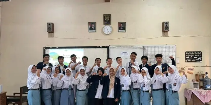 Mahasiswa Magang UPGRIS Gelar Sosialisasi Perubahan Bencana Alam Banjir Bersama Tim Pramuka SMA Negeri 1 Welahan Mahasiswa Magang UPGRIS Gelar Sosialisasi Perubahan Bencana Alam Banjir Bersama Tim Pramuka SMA Negeri 1 Welahan
