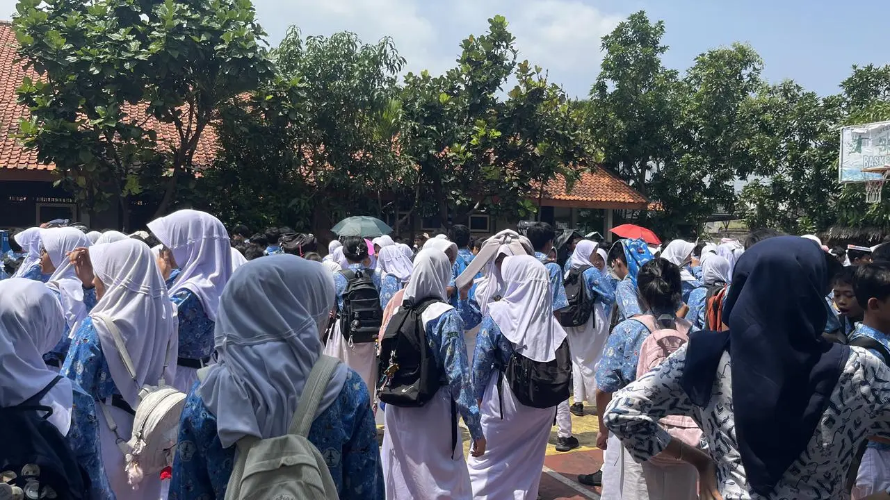 Langkah Nyata Sekolah Aman Bencana, Mahasiswa Magang UPGRIS 2026 Bekali Murid SMP Negeri 39 Semarang Skill Mitigasi Gempa Bumi