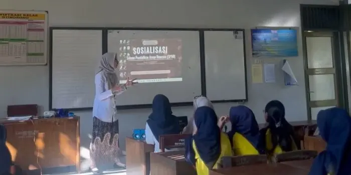 Wujudkan Sekolah Tangguh Bencana, Mahasiswa UPGRIS Implementasikan Program SPAB di SMKN 1 Wonosobo Wujudkan Sekolah Tangguh Bencana, Mahasiswa UPGRIS Implementasikan Program SPAB di SMKN 1 Wonosobo