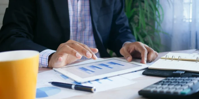Transparansi Adalah Kunci, Mengapa Kepercayaan Kini Jadi Mata Uang Tertinggi di Dunia Bisnis?